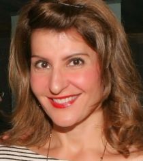 Nia Vardalos